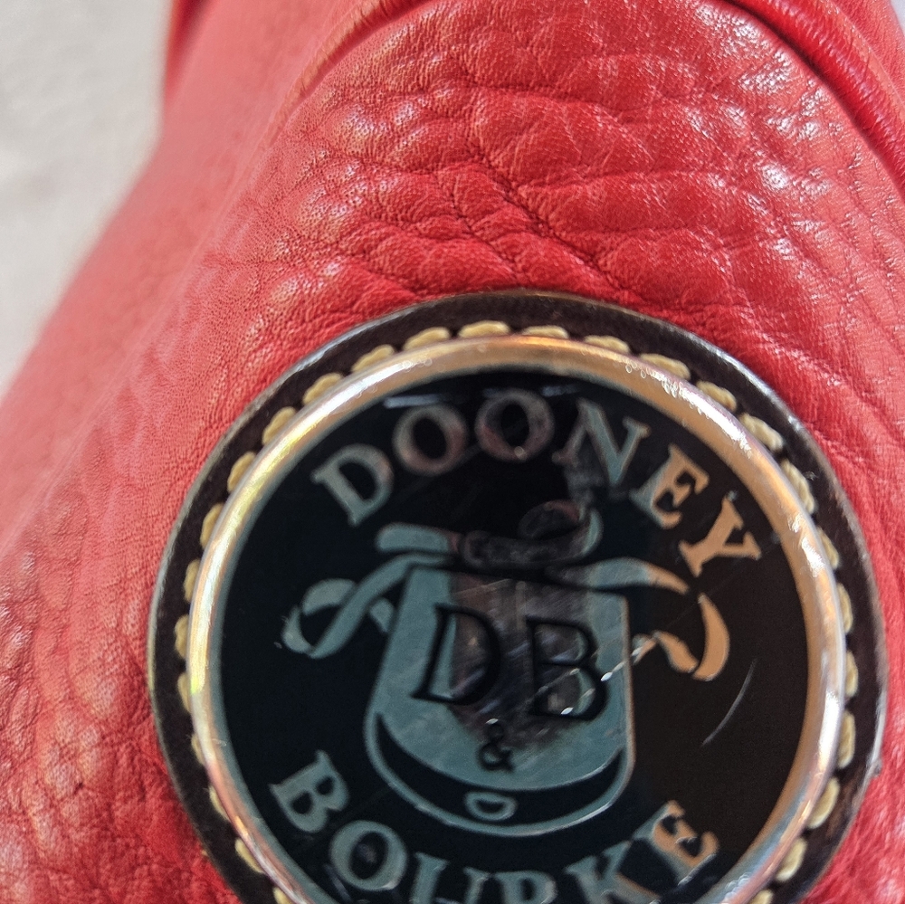Vintage Classic Dooney & Bourke Red Leather Shoulder Bag Brown Trim - Picture 2 of 15